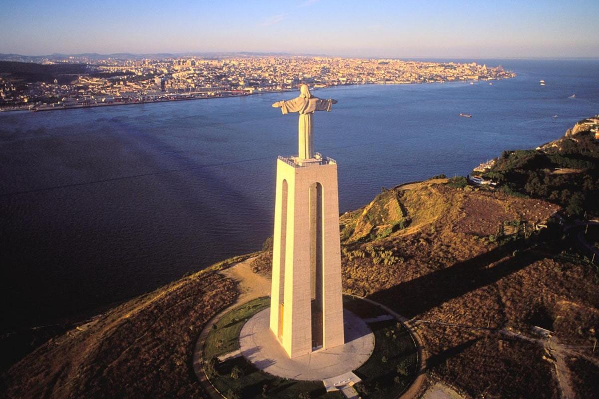 Vista Lisboa Guest Apartments 阿尔马达 外观 照片