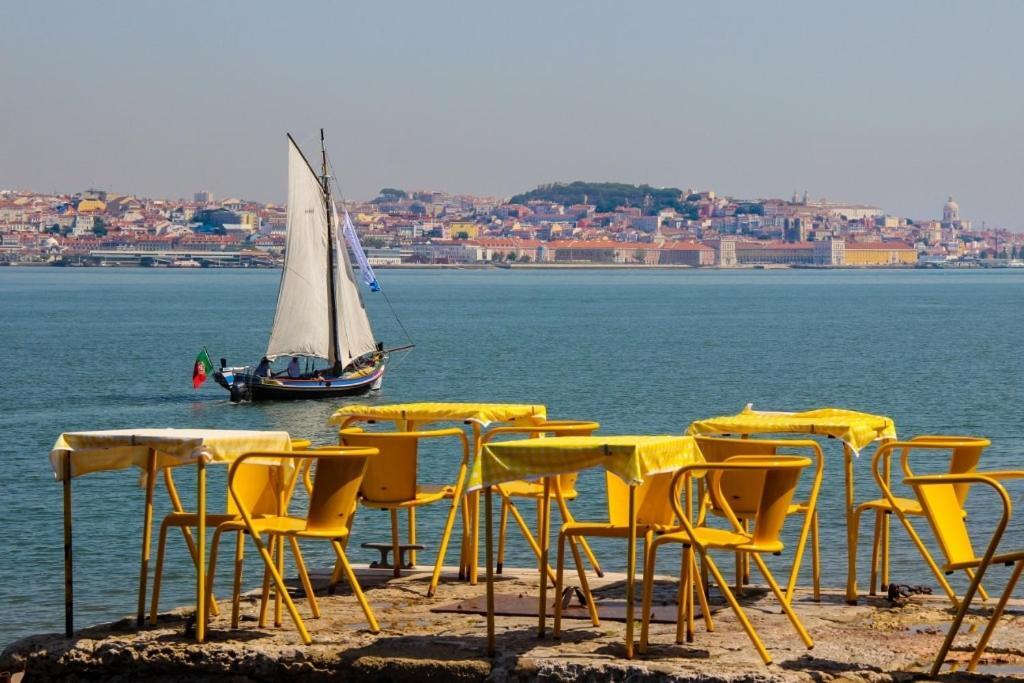 Vista Lisboa Guest Apartments 阿尔马达 外观 照片